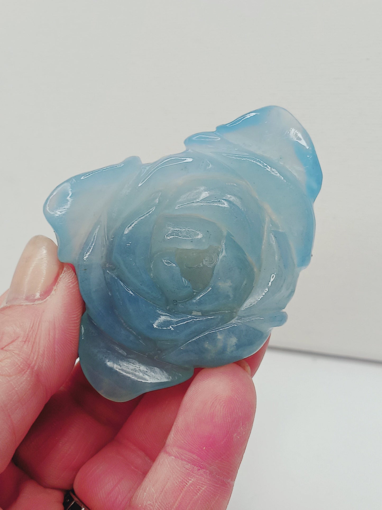 🌊🌹 Aquamarine Rose Carving – Tranquility Love and Courage ✨