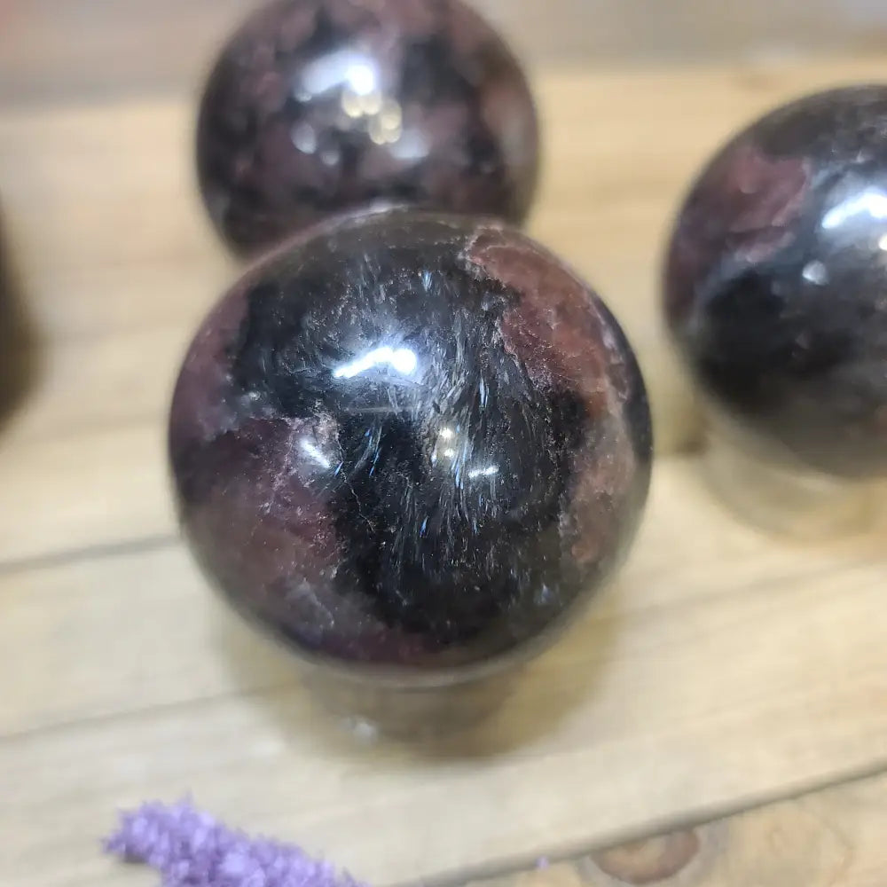 š„⨠Arfvedsonite (Firework Stone) w/ Garnet Spheres ā Ignite Transformation & Manifest Magic! āØš„ - Spheres