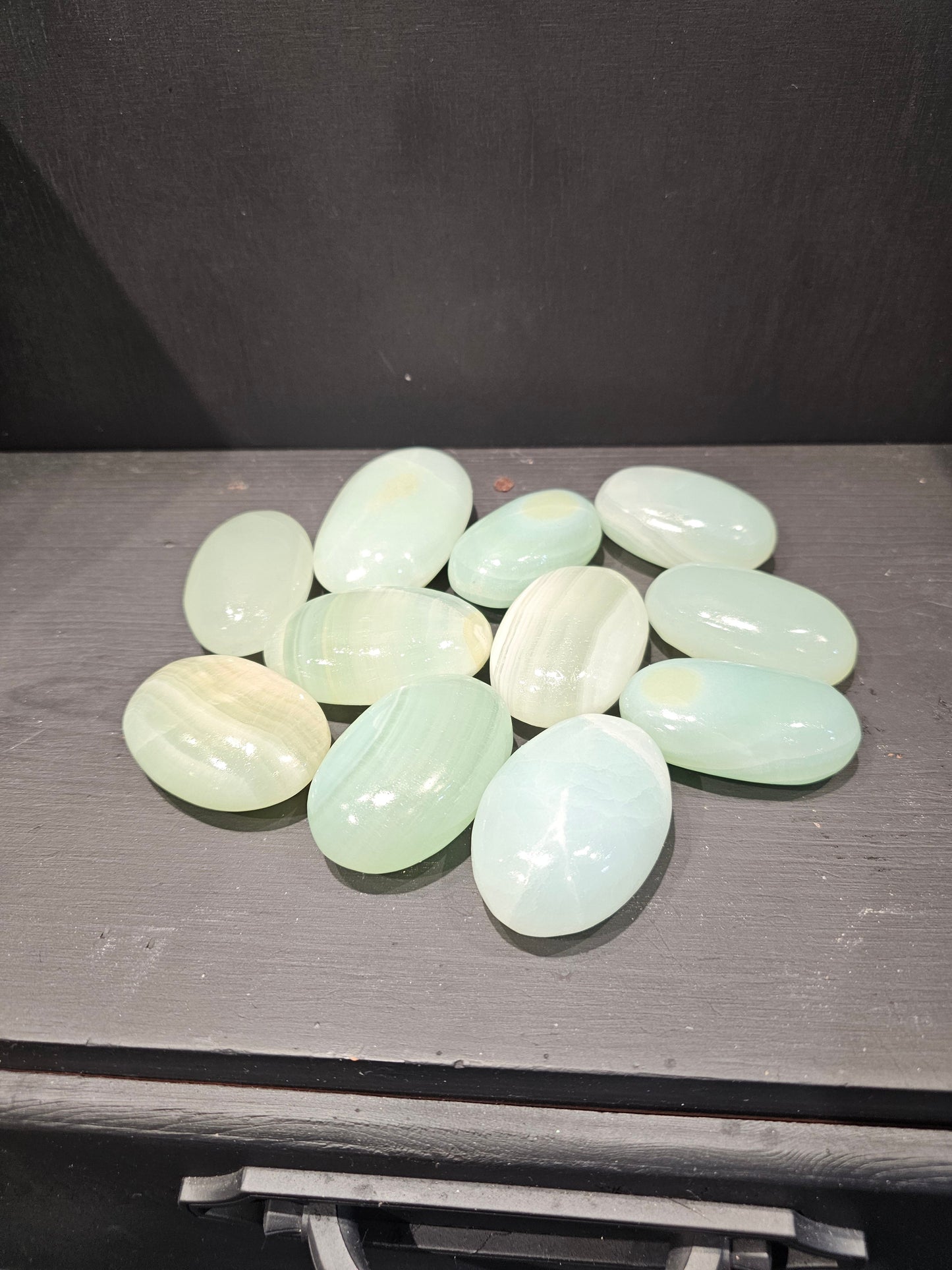 🌈✨ Assorted Calcite Palmstones – Soothing Energy & Colorful Comfort! 🤲 - Pistachio - PALM