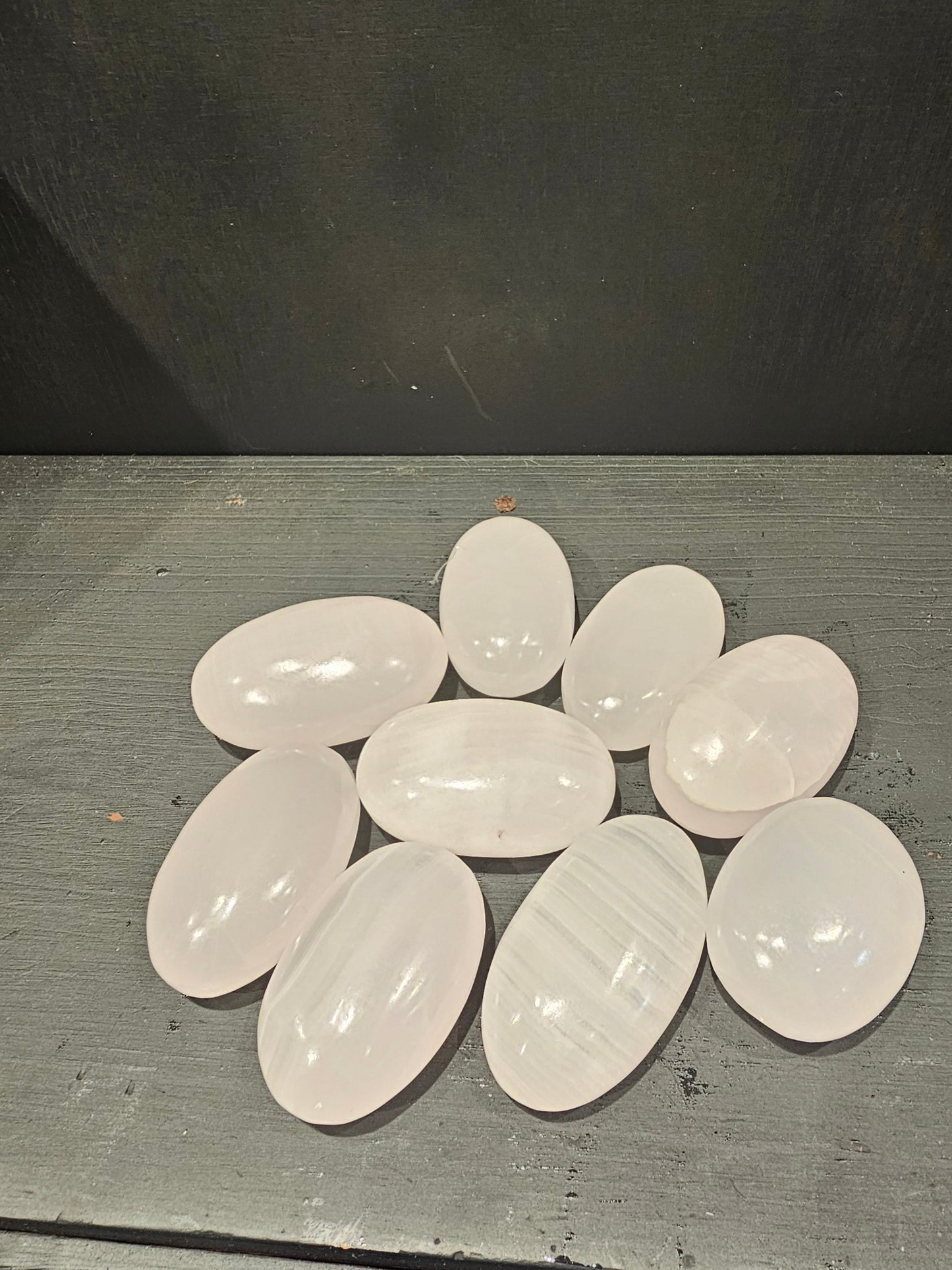 🌈✨ Assorted Calcite Palmstones – Soothing Energy & Colorful Comfort! 🤲 - Pink - PALM