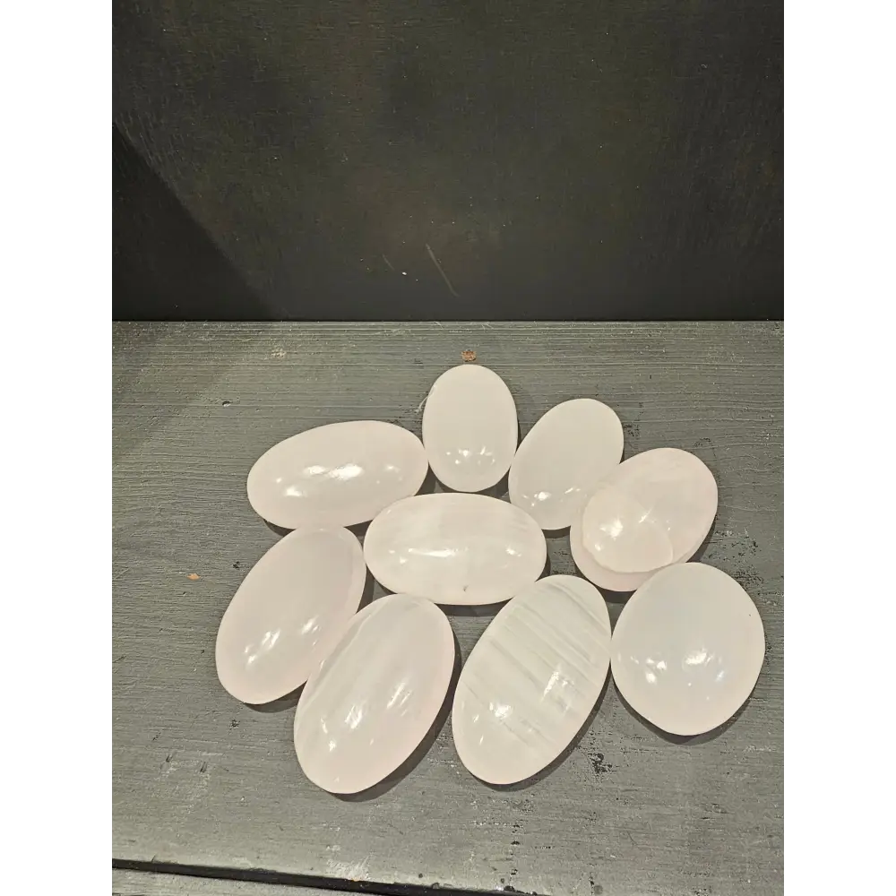 🌈✨ Assorted Calcite Palmstones – Soothing Energy & Colorful Comfort! 🤲 - Pink - PALM