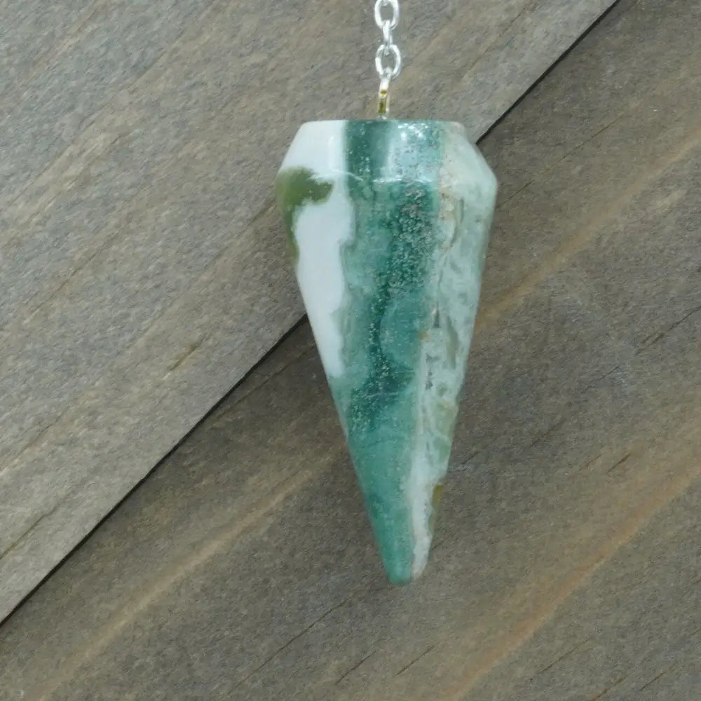 CRYSTAL PENDULUM - Pendulums & Mats