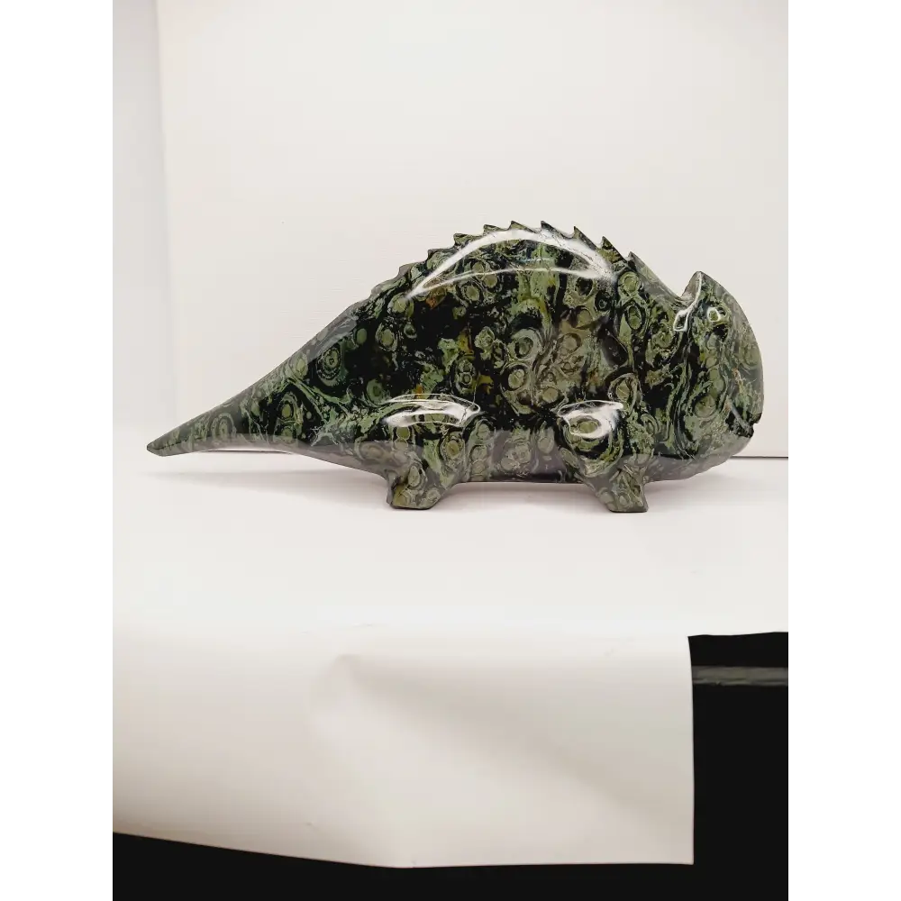 🦎💚 Fun Kambaba Jasper Chameleon Carving – Large – Playful Protection & Ancient Earth Energy! 🌿 - Carvings
