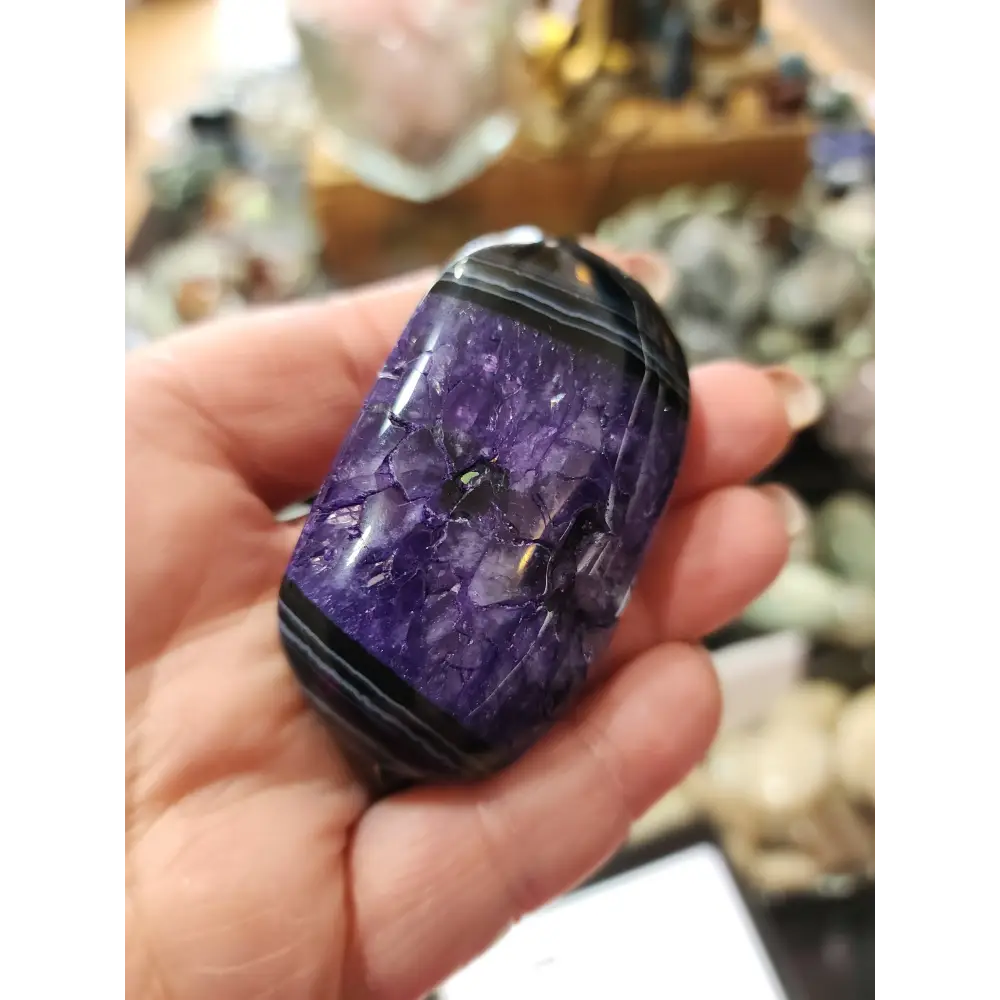 💜✨ Purple Dyed Agate Palmstone – Uplifting Energy & Peaceful Vibes! 🤲 - PALM