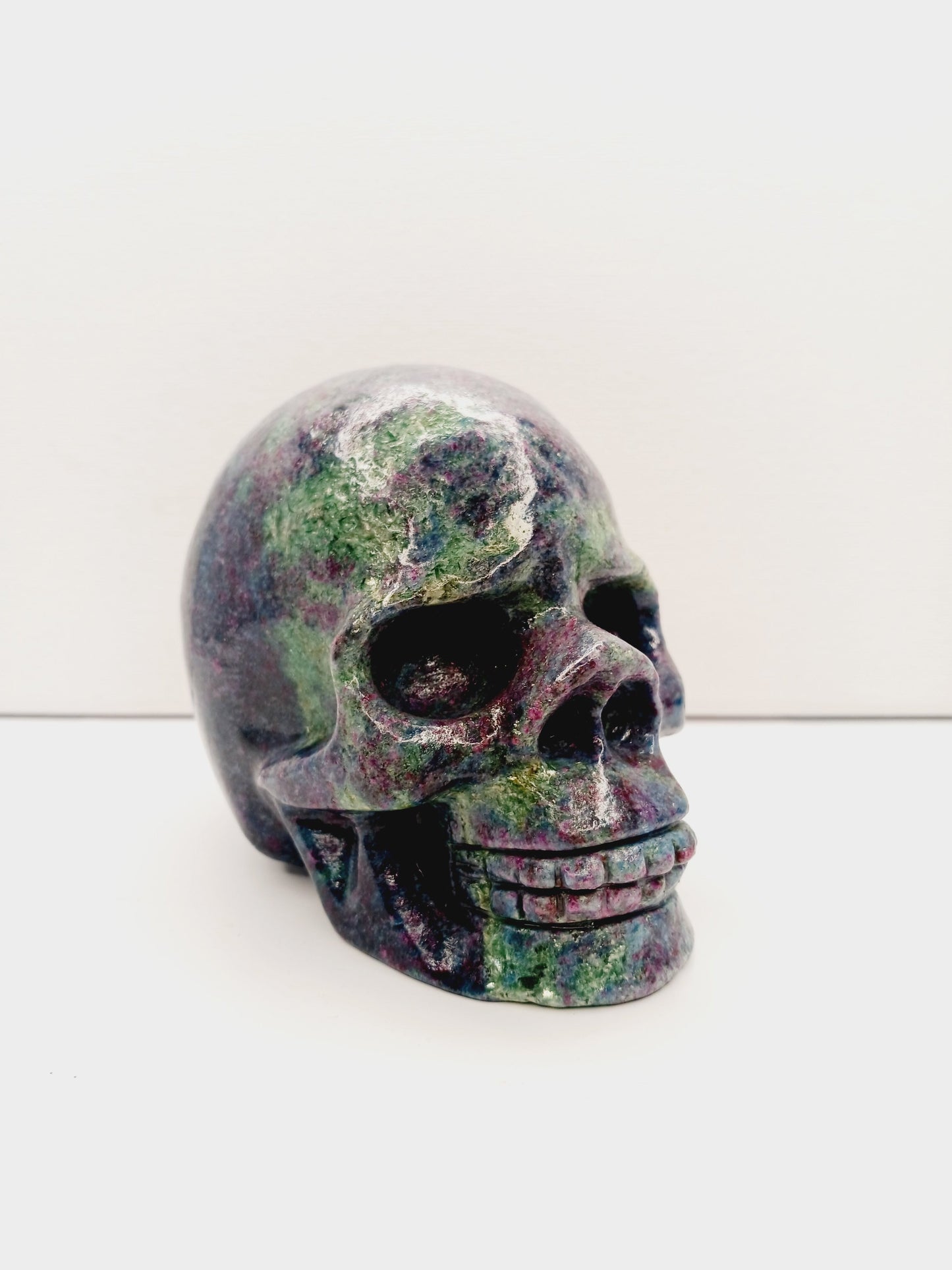 šāØ Ruby in Blue Kyanite Skull ā Vitality Insight and Energetic Alignment š§ - Carvings