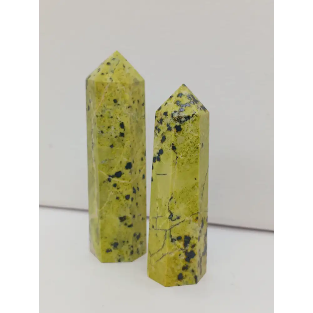 🐍✨ Serpentine Tower Intuitive Pick – Transformation Healing and Earth Energy 🌿 - Towers