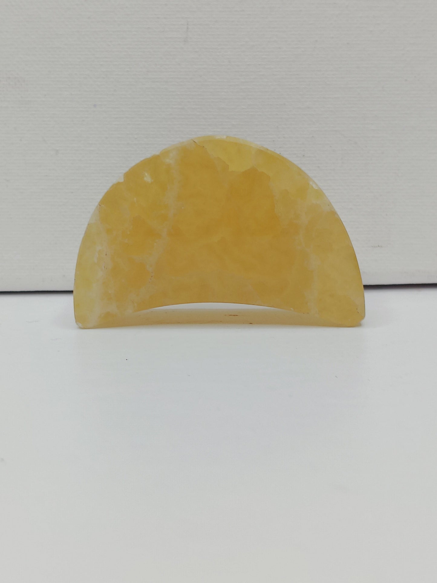 🌙⭐ Star and Moon Carvings – Dream Manifest and Illuminate Your Path ✨ - Green Calcite Moon - 2.5’’