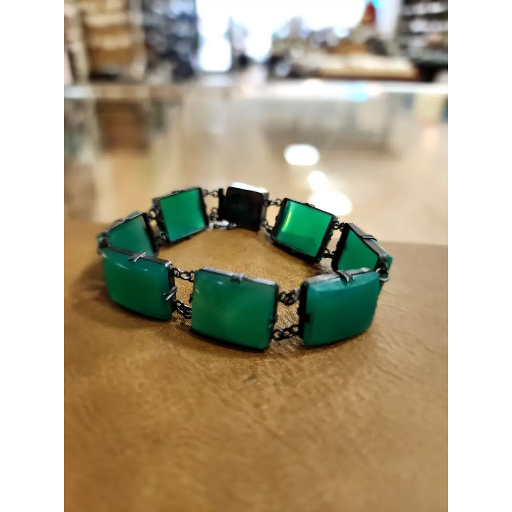 💚✨ Vintage Art Deco Green Chrysoprase Bracelet with Sterling Silver Clasp – Timeless Elegance & Heart Healing Energy! 🌿