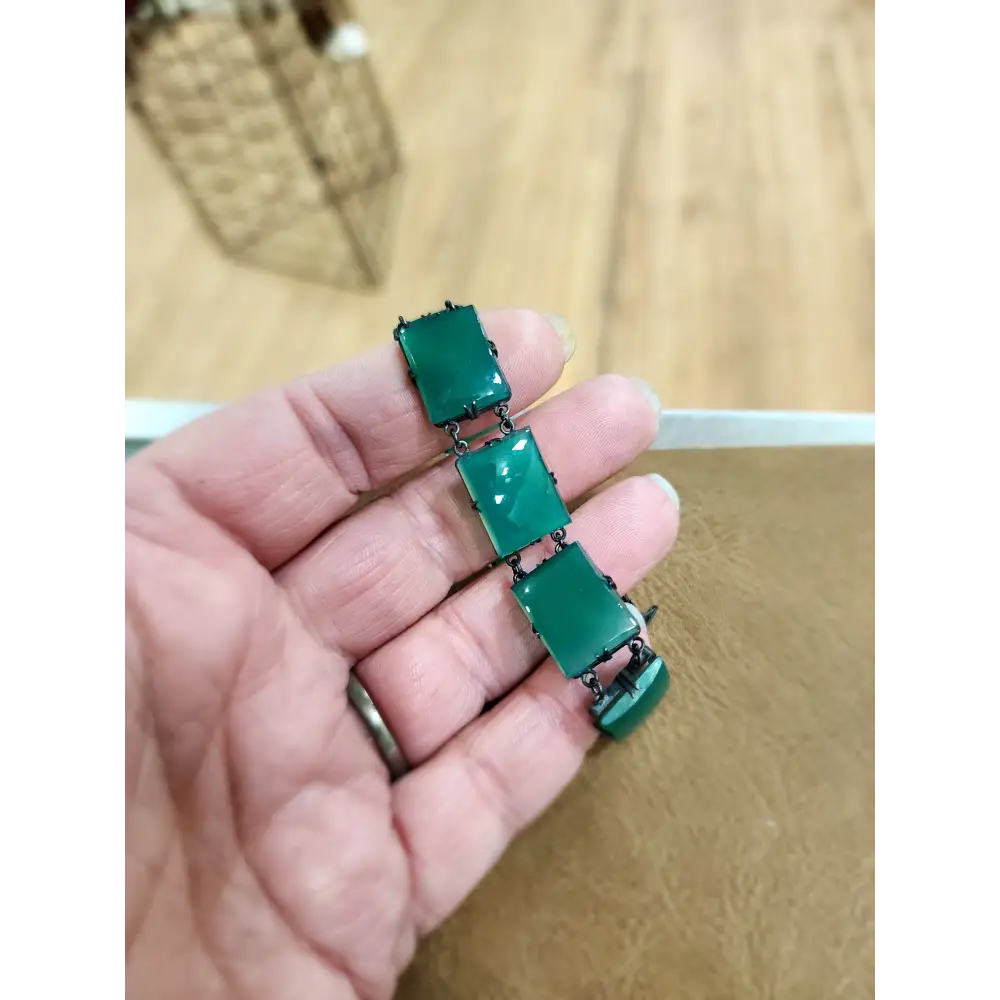 💚✨ Vintage Art Deco Green Chrysoprase Bracelet with Sterling Silver Clasp – Timeless Elegance & Heart Healing Energy! 🌿