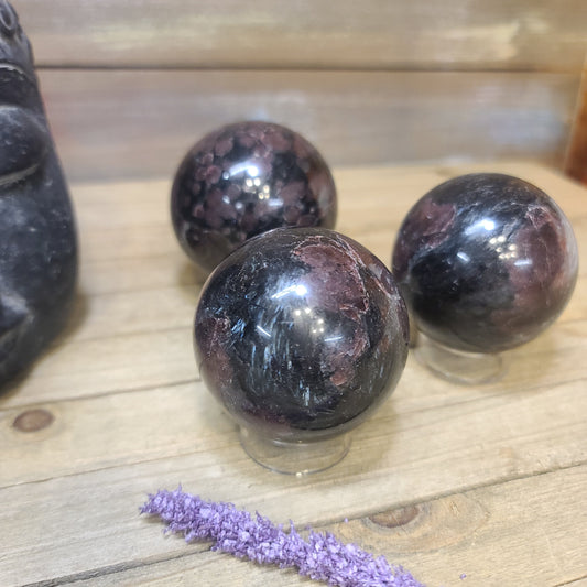 🔥✨ Arfvedsonite (Firework Stone) w/ Garnet Spheres – Ignite Transformation & Manifest Magic! ✨🔥 - Spheres