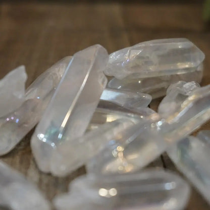 Aura Quartz Point - IP (Sm.) - Specimens