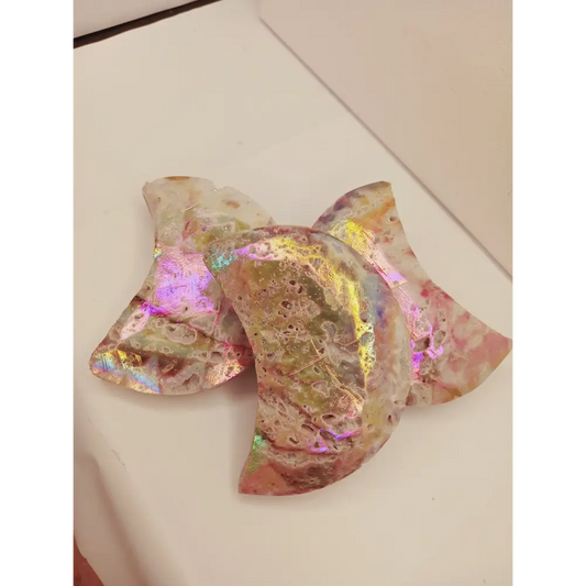 🌙✨ Aura Sphalerite Crescent Moon – Transformation and Joyful Energy 🌈 - Carvings