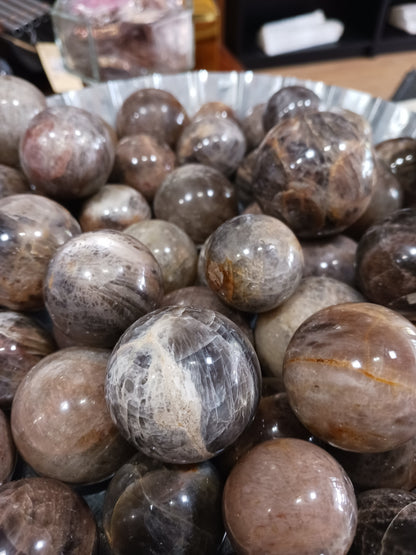 🌑✨ Black Moonstone Spheres – Intuition New Beginnings & Divine Feminine Energy! 🖤🔮 - 1 - Spheres
