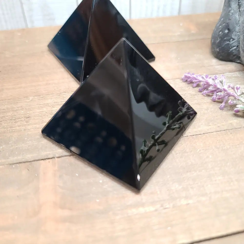 Black Obsidian Pyramid 2.25’’ - Carvings