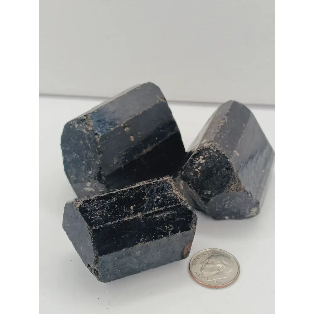 🖤✨ Black Tourmaline Double Terminated Shaft – Protection Grounding and Energy Flow 🌟 - Specimens