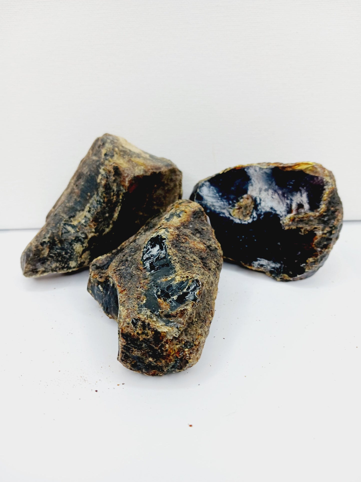 💙✨ Blue Amber Specimen – Illumination Clarity and Ancient Energy 🌌 - Specimens