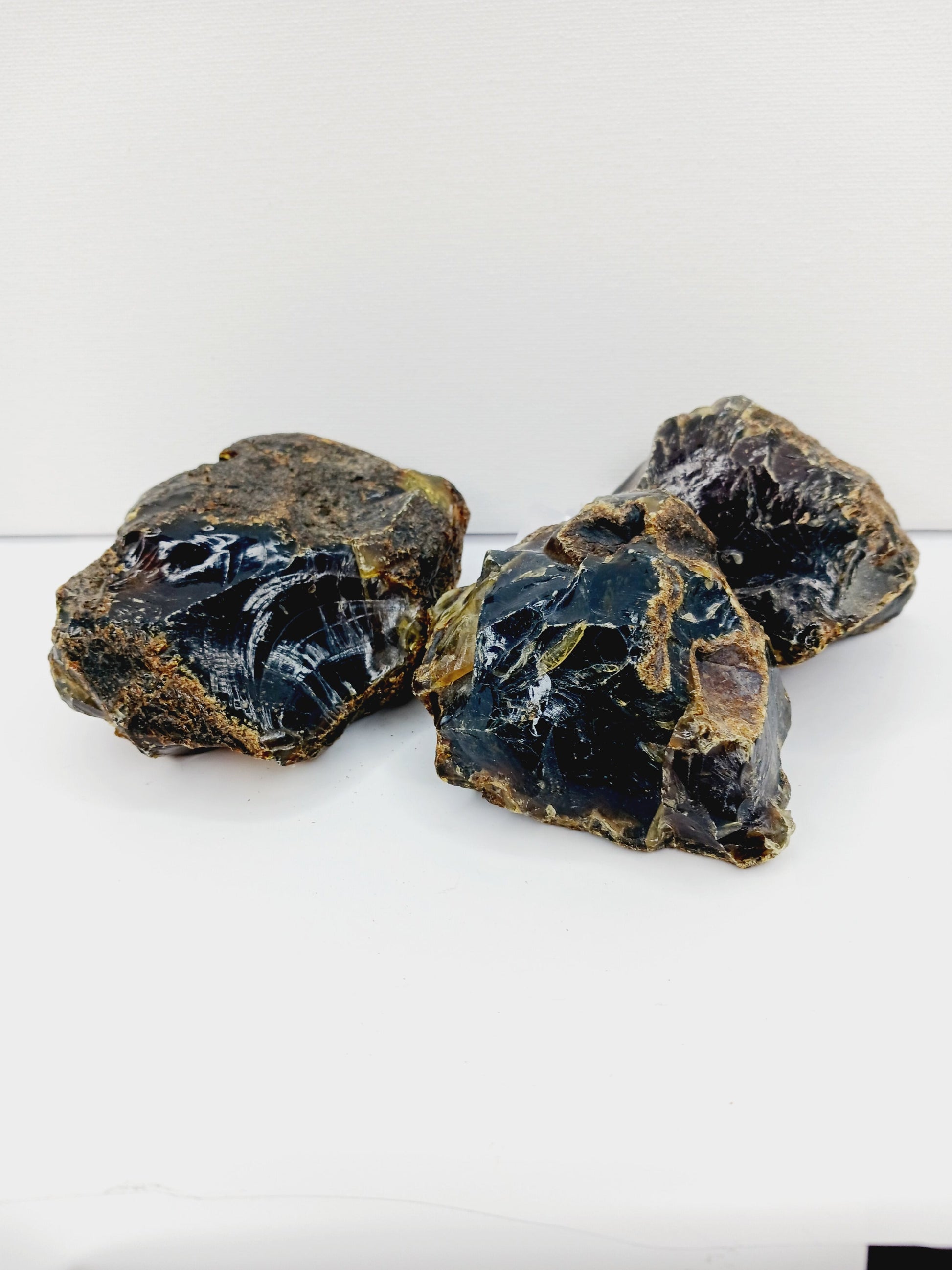 💙✨ Blue Amber Specimen – Illumination Clarity and Ancient Energy 🌌 - Specimens