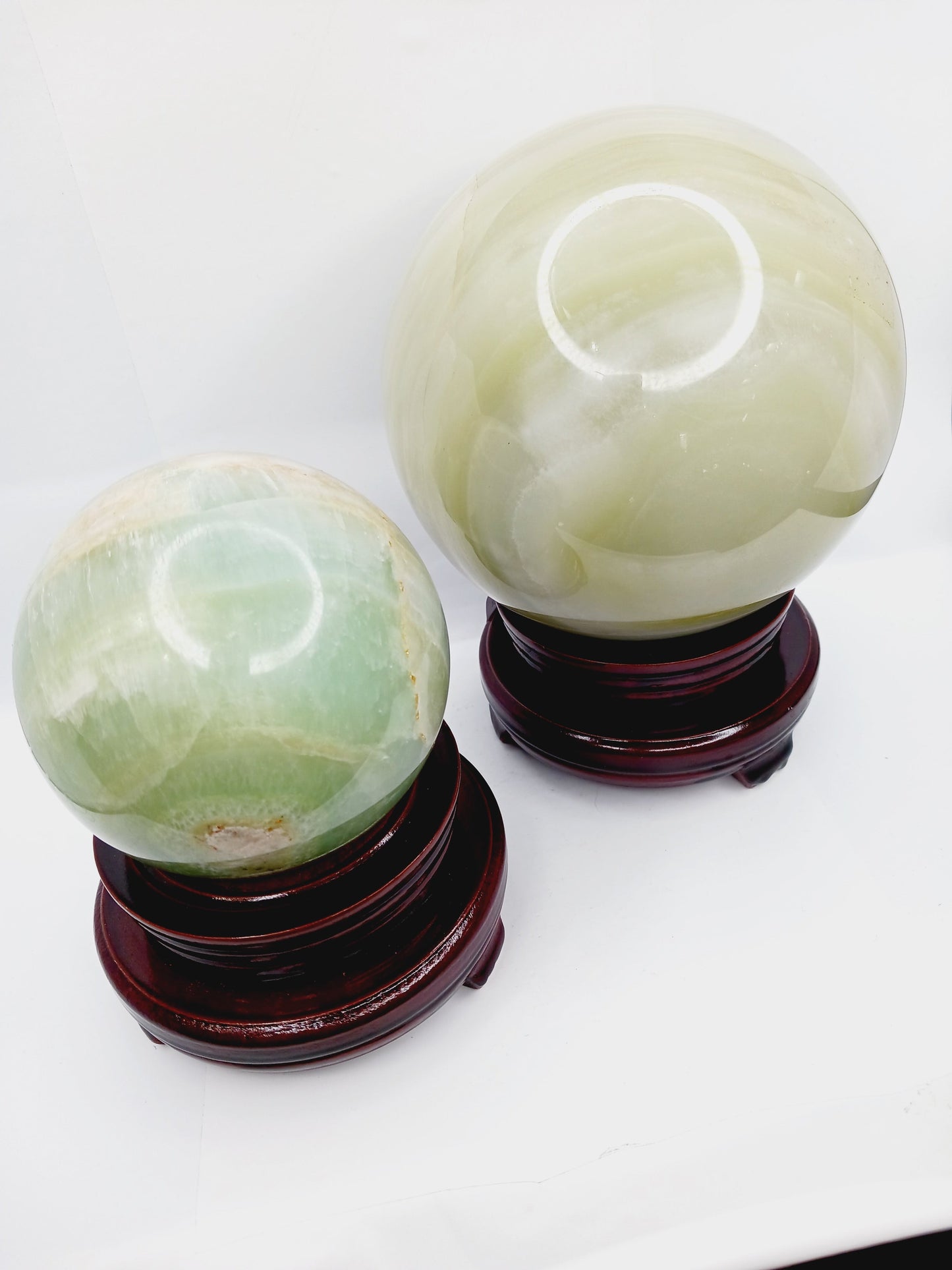 🌊💚 Blue-Green Calcite Spheres with Free Stand – Calming Energy Heart Healing and Oceanic Beauty! ✨