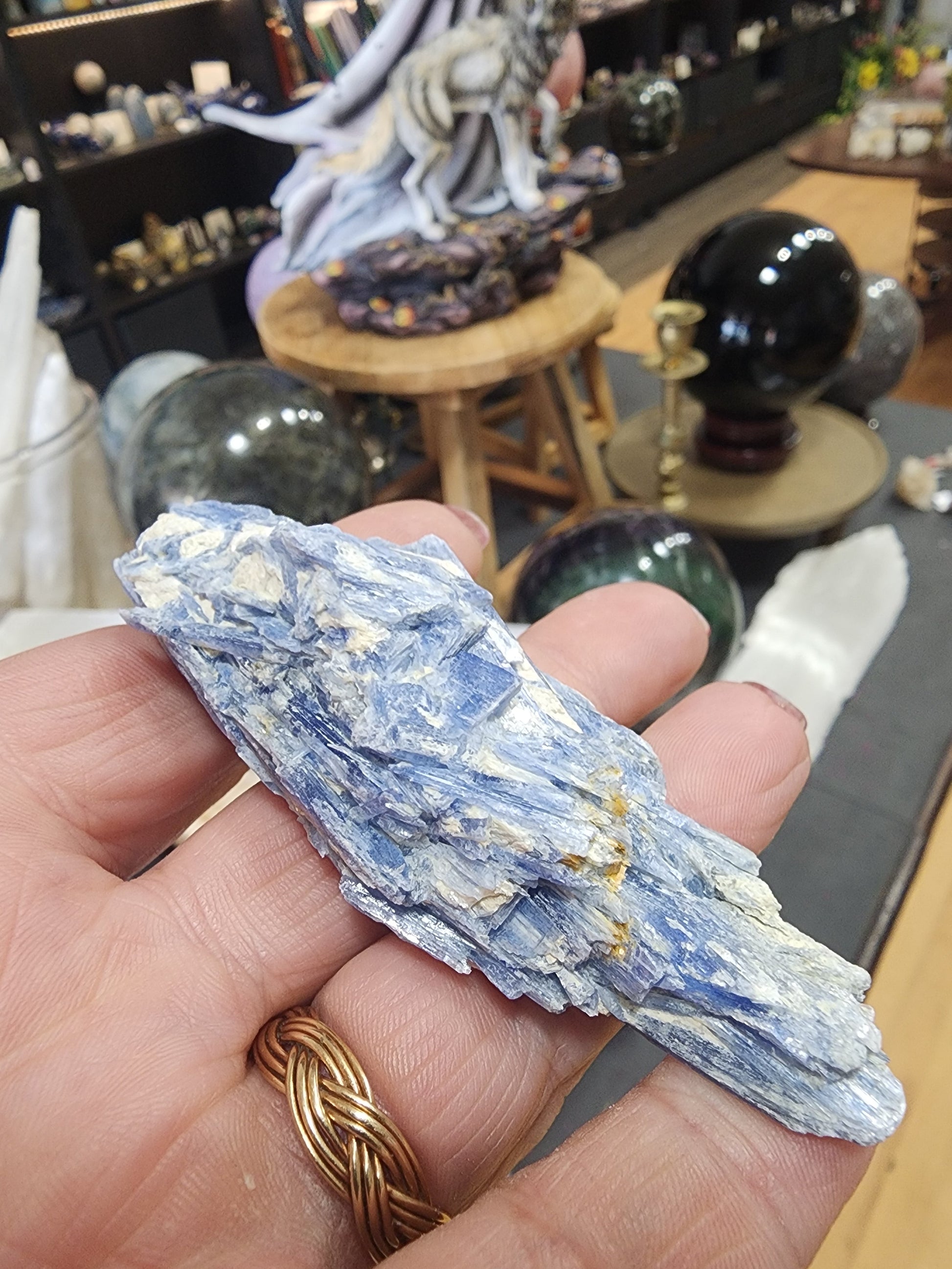 💙✨ Blue Kyanite Specimen Chunks – Alignment Communication and High-Vibrational Energy! 🌌 - Tumbles