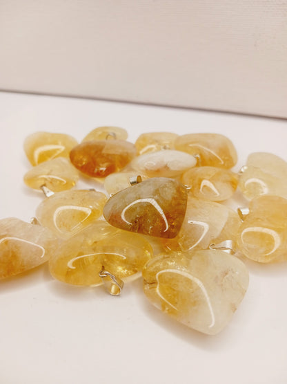 💛🌈 Citrine Heart Pendant – Joy Abundance and Intuitive Light ✨