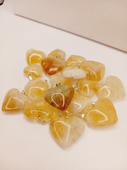 💛🌈 Citrine Heart Pendant – Joy Abundance and Intuitive Light ✨