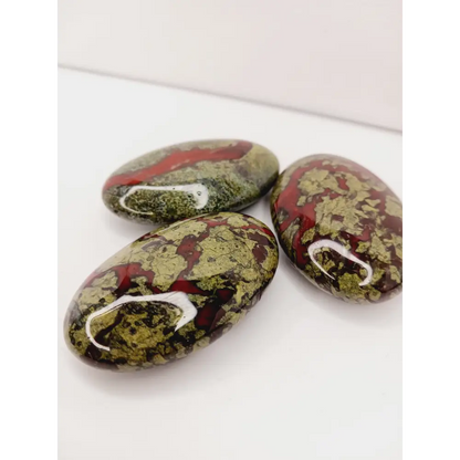🐉🌿 Dragon’s Blood Palm Stone – Courage Healing and Vitality ✨ - PALM
