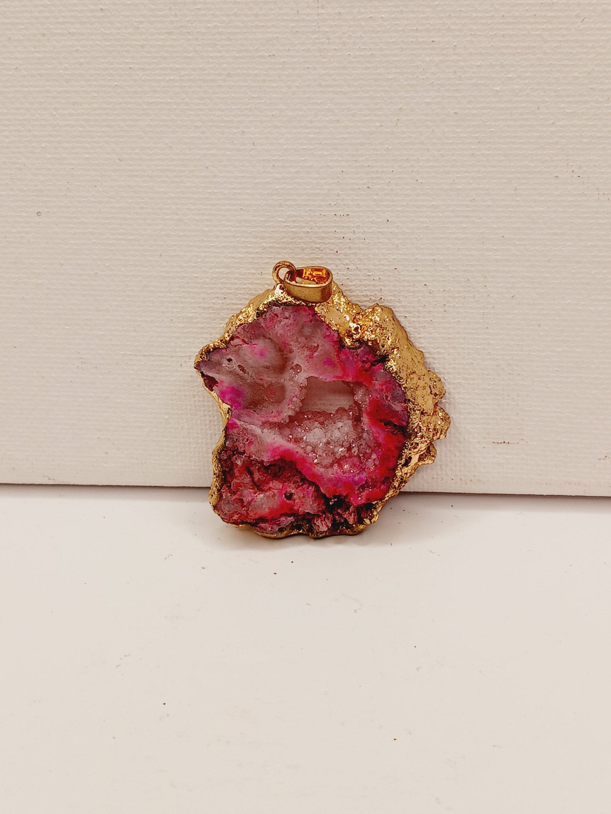 💖💙💜 Druzy Pendant – Sparkling Statement and Intuitive Pick ✨ - Pink - Jewelry