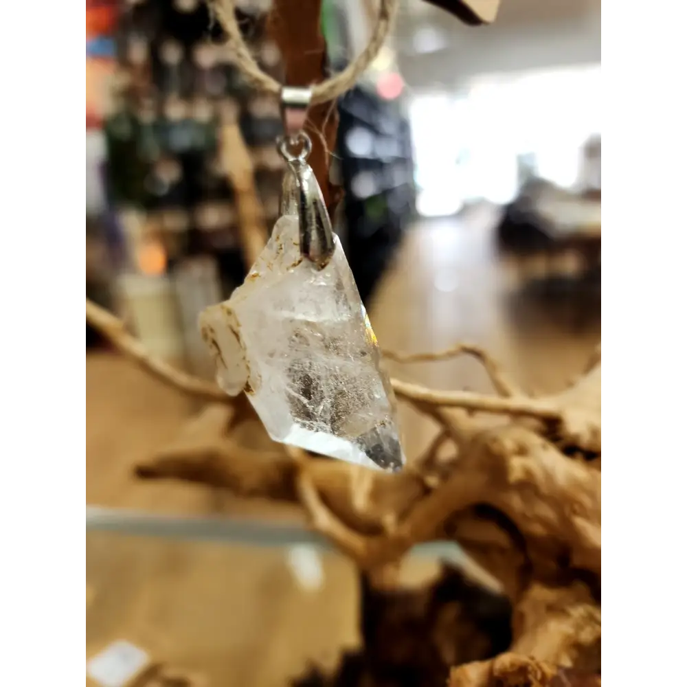🤍✨ Elegant Connection: Faden Quartz Specimen Necklace Pendant – Clarity Healing & Spiritual Bond! 🌟 - 15 - Jewelry