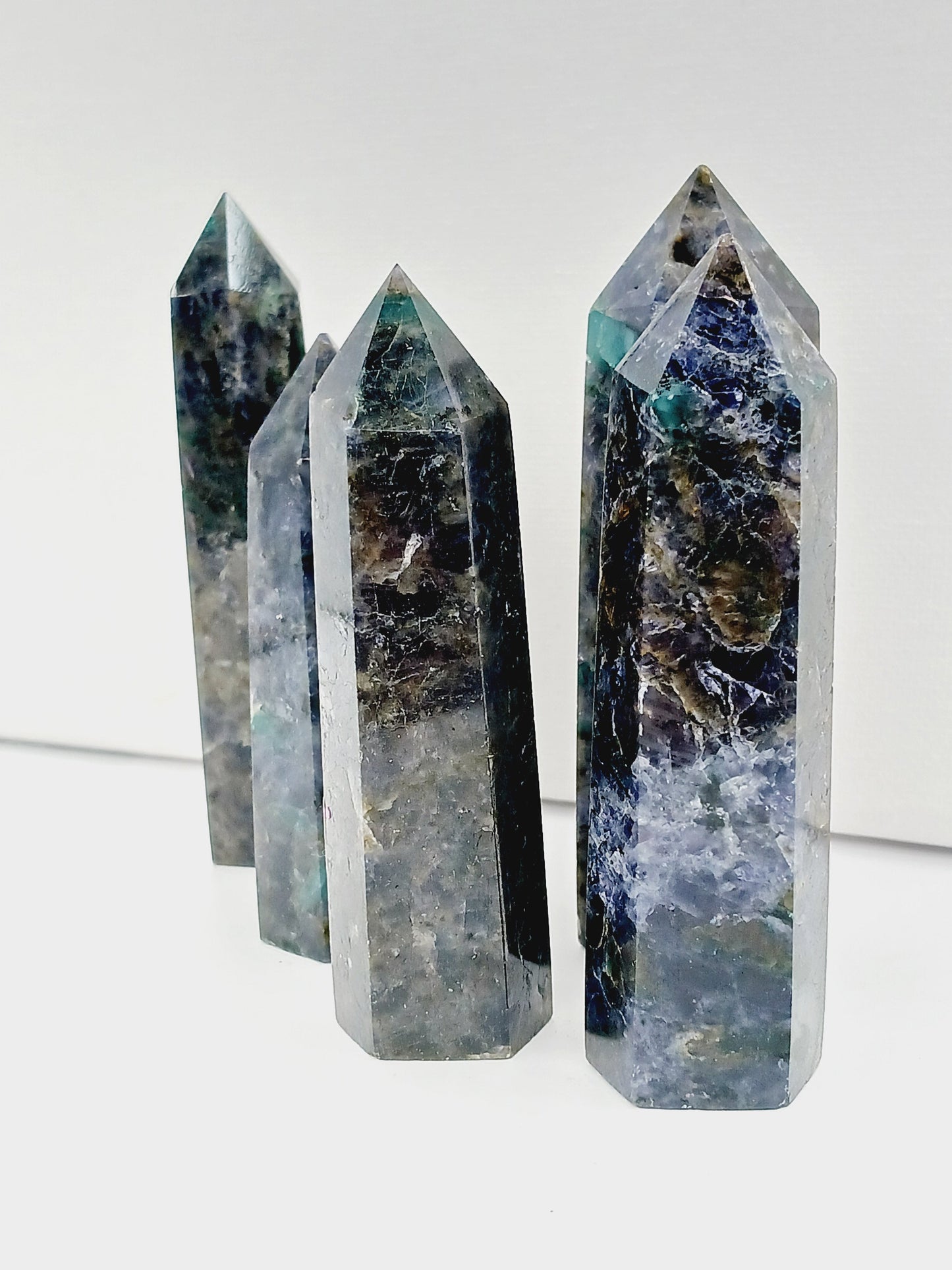 💚🔮 Emerald & Iolite Point – Heart Wisdom & Inner Vision Crystal Tower! ✨ - 1 - Towers