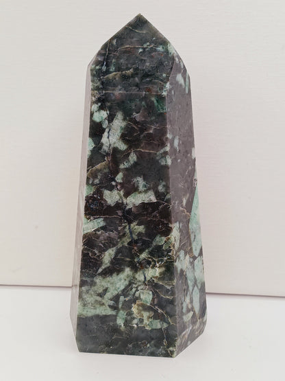 💚✨ Emerald Stone Tower – Abundance Heart Healing and Ancient Wisdom 🌿 - Towers