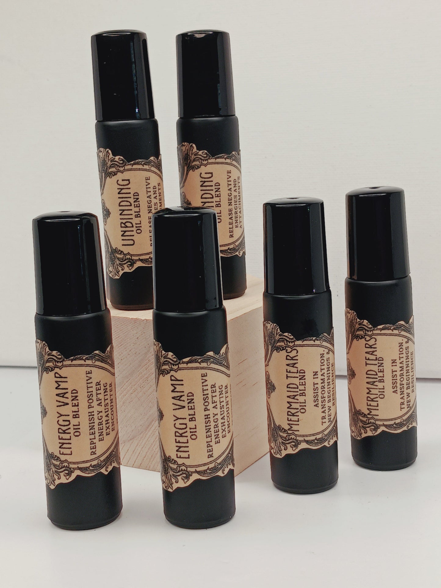 🧛♂️✨ Energy Vamp Essential Oil Roller – Replenish and Protect Your Energy 🌿