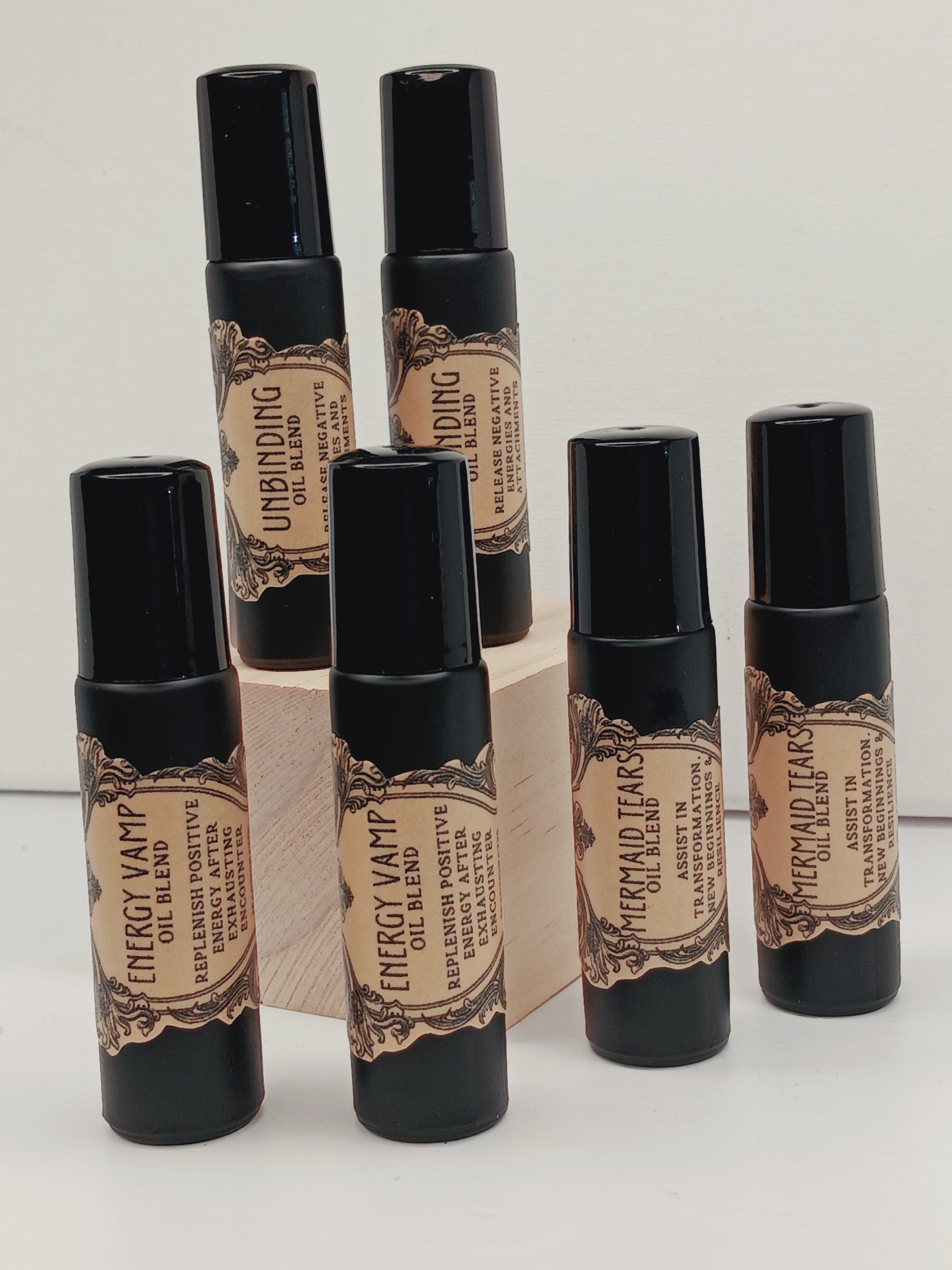 🧛♂️✨ Energy Vamp Essential Oil Roller – Replenish and Protect Your Energy 🌿