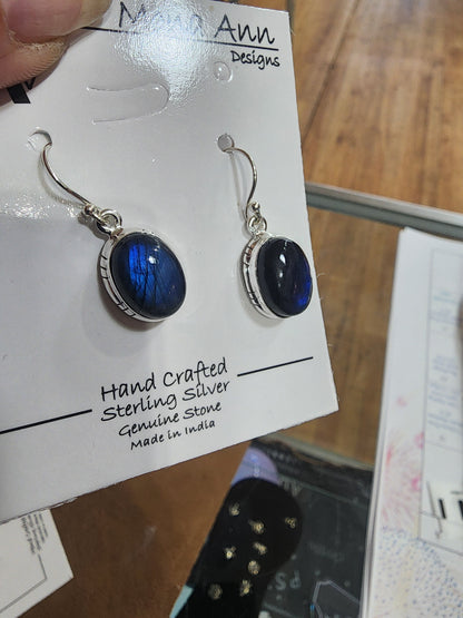 🌈✨ Ethereal Aura Set: Labradorite Earrings in Sterling Silver – Mystical Elegance & Transformative Energy! 💫 - Jewelry