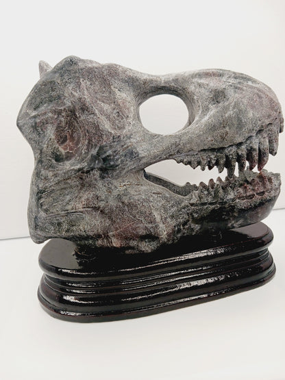 🦖❤️ Garnet Dinosaur Skull on Wood Stand – Ancient Power and Vitality ✨ - Carvings