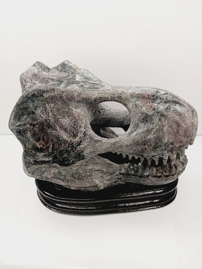 🦖❤️ Garnet Dinosaur Skull on Wood Stand – Ancient Power and Vitality ✨ - Carvings