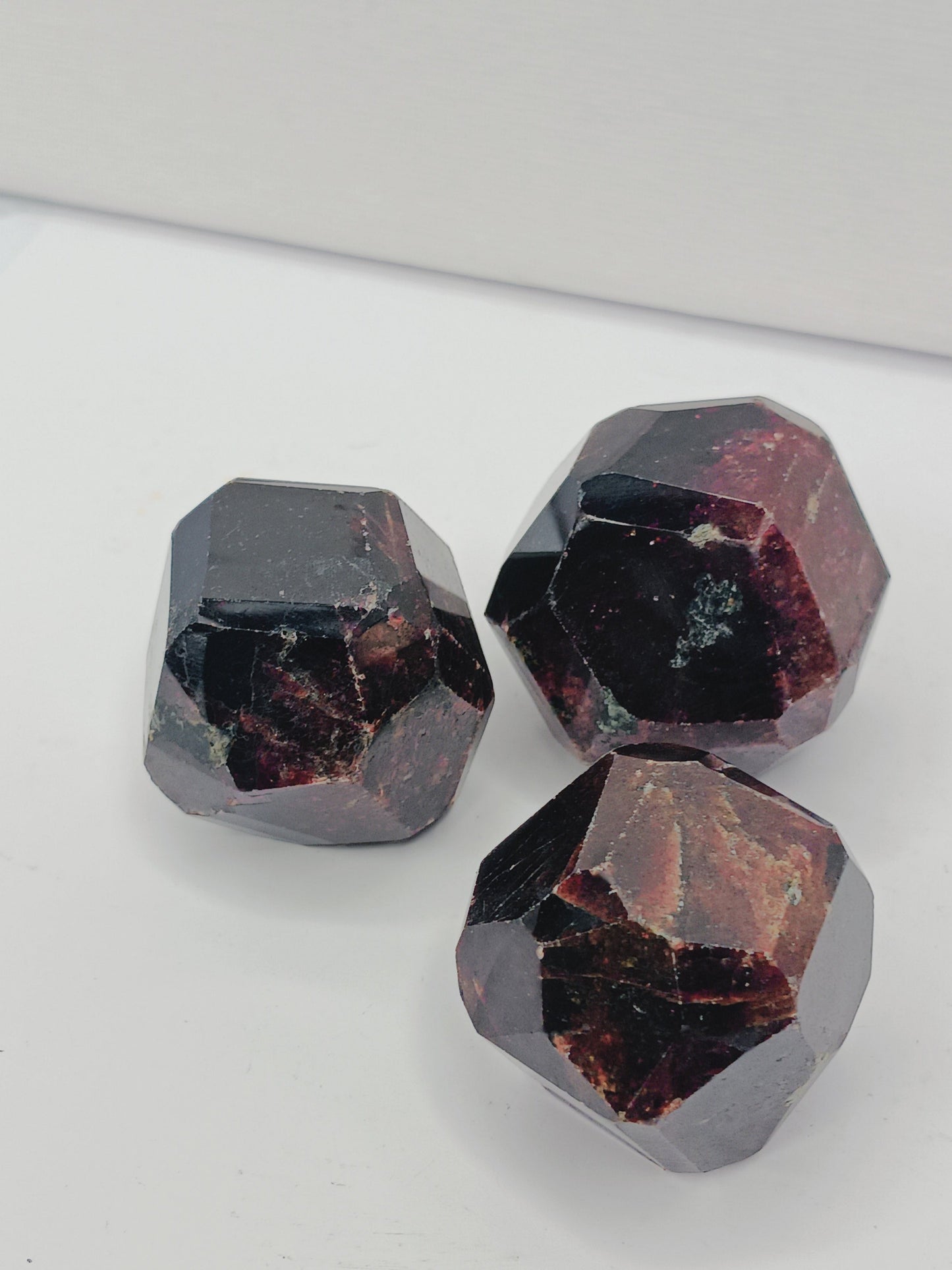❤️✨ Garnet Piece (Intuitive Pick) – Passion Strength and Vitality 🔥 - Small - 1.5’’