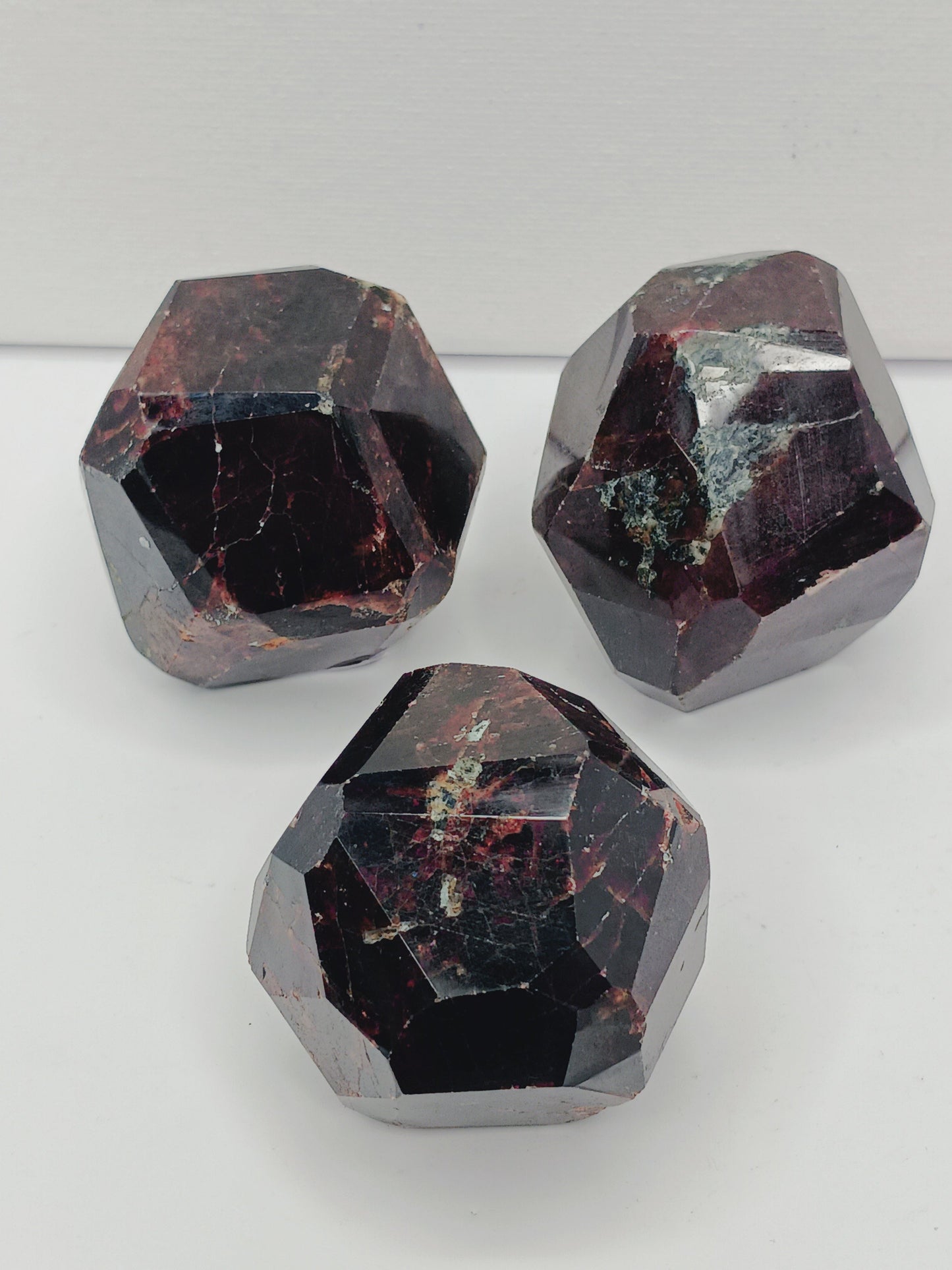 ❤️✨ Garnet Piece (Intuitive Pick) – Passion Strength and Vitality 🔥 - Large - 2.5’’