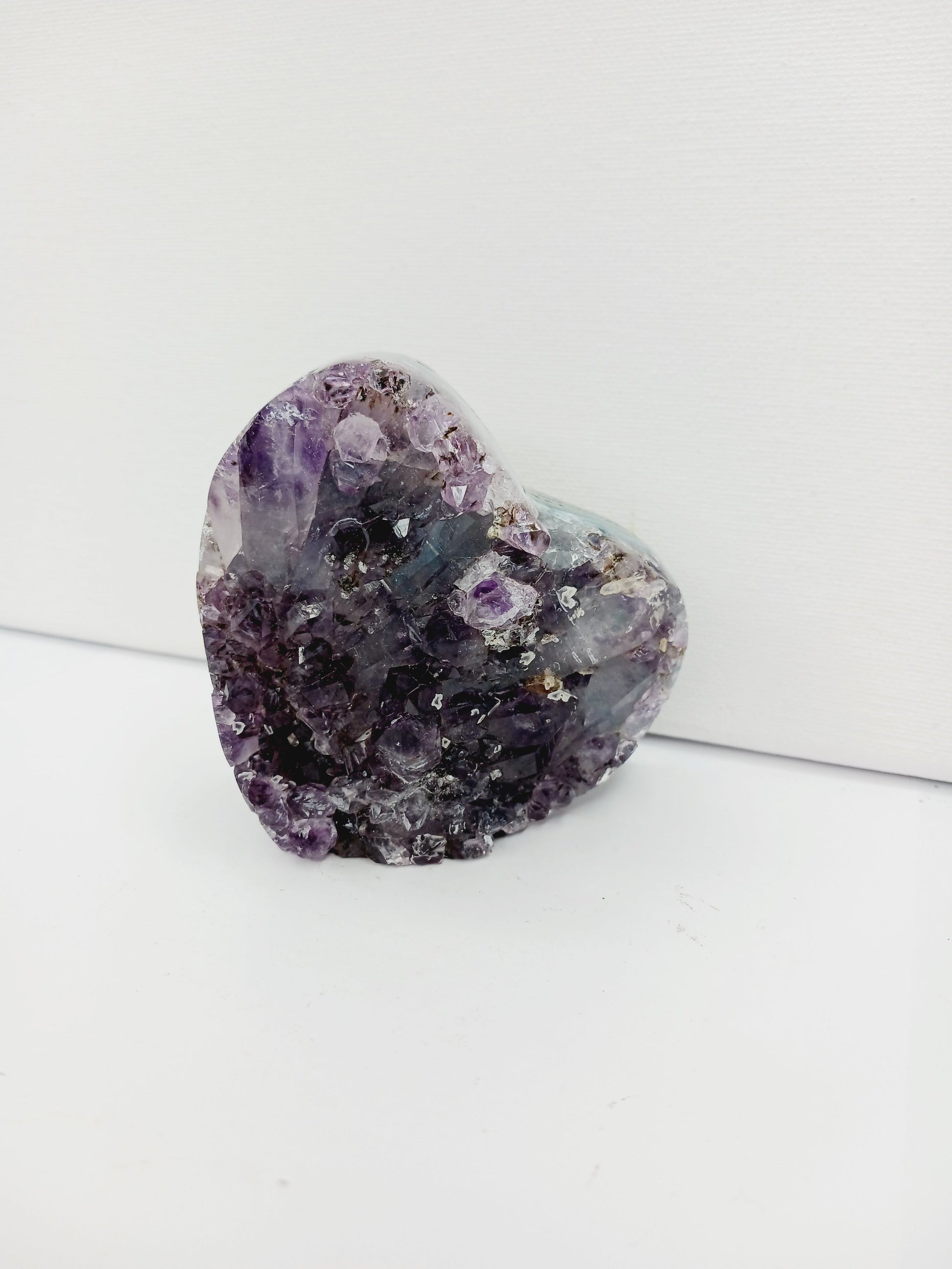 💜✨ Gemy Amethyst Hearts – Love Intuition and Spiritual Clarity! 🌌 - 4 - Carvings