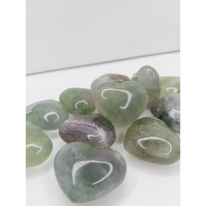 💚✨ Green Fluorite Mini Heart – Healing Clarity and Renewal 🌿 - Carvings