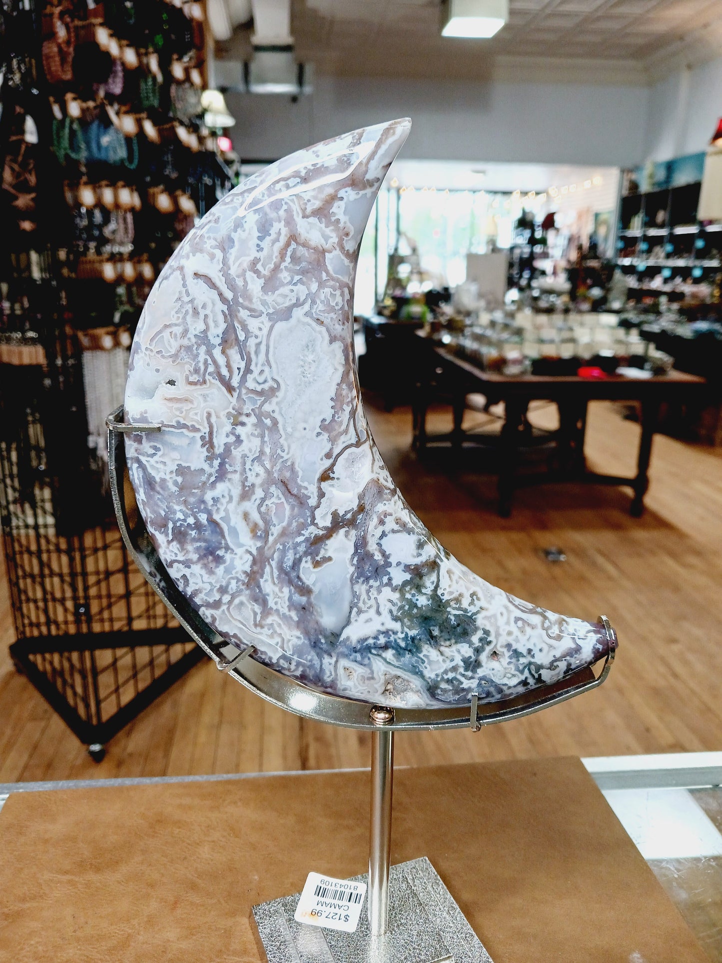 🌿🌙 Huge Moss Agate Moon on Stand – Growth Harmony and Earth Connection ✨ - 1 - Carvings