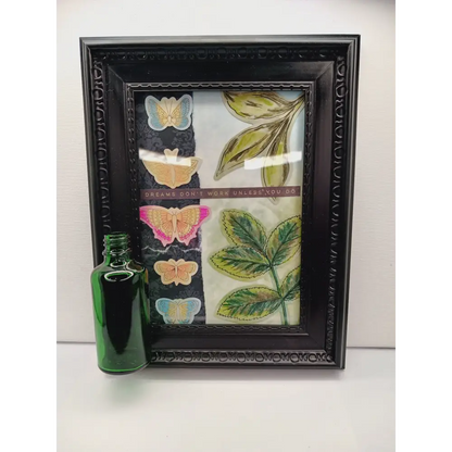 🖤🌱 Inspiring Propagation Frame with Bottle – Growth Positivity and Daily Motivation ✨ - Dreams Don’t Work Unless