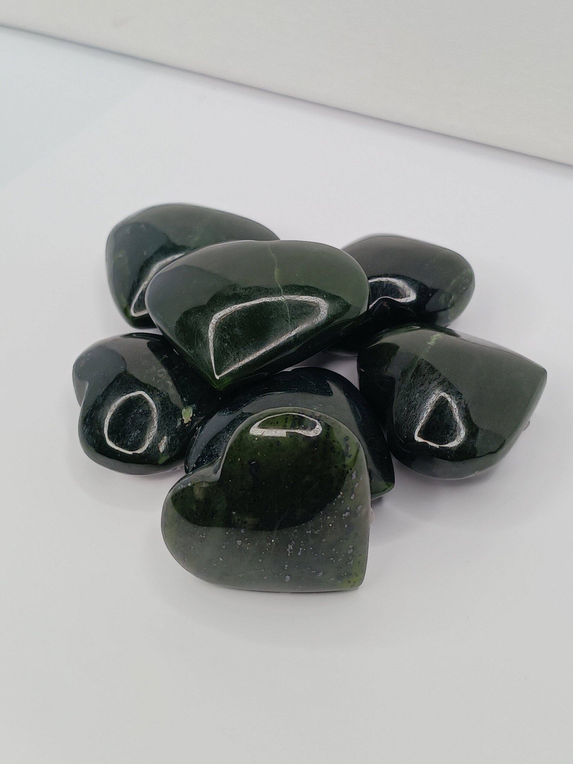 💚✨ Jade Heart – Intuitive Pick (1 1/2’’–1 3/4’’) – Luck Harmony & Heartfelt Healing! 🌿 - Carvings