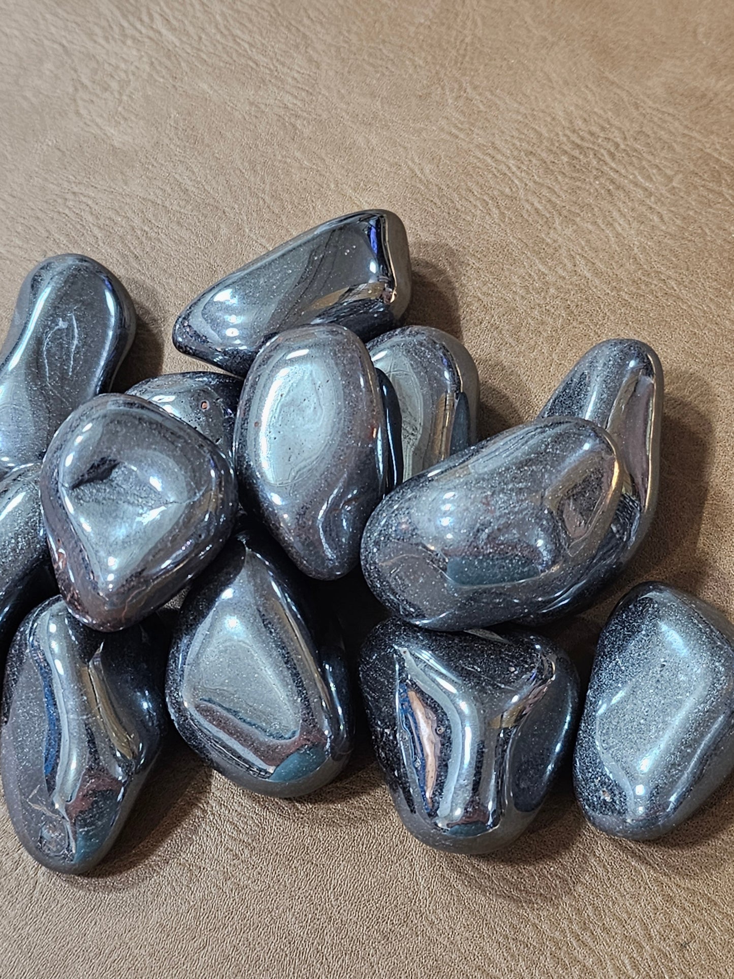 🖤✨ Large Hematite Tumble – Grounding Protection & Magnetic Energy! 🌑 - Tumbles