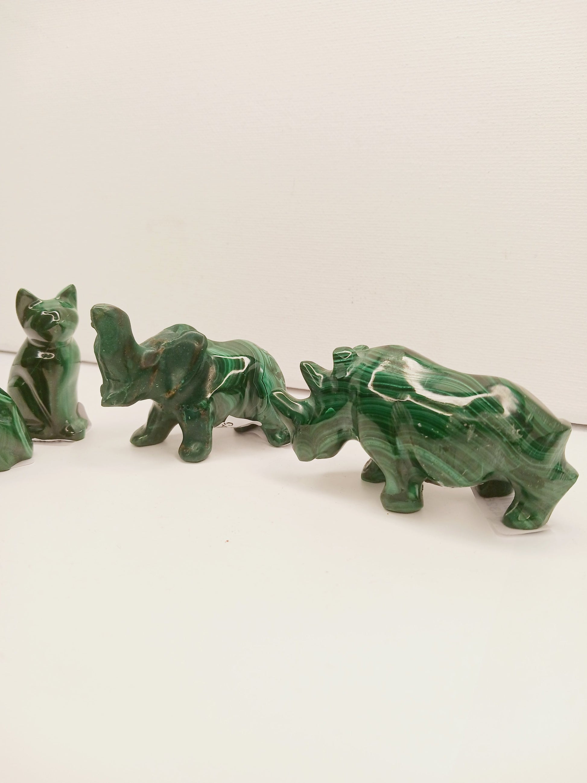🐾💚 Malachite Animal Carvings – Transformation Protection and Heart Healing ✨
