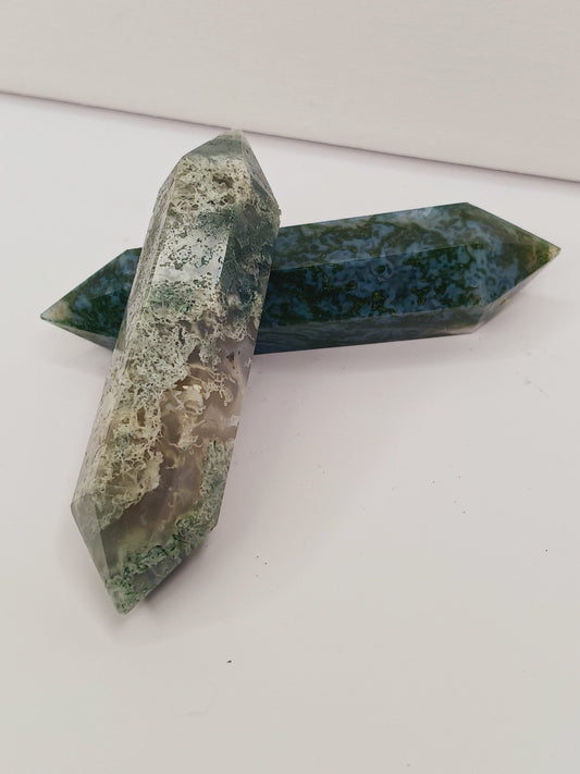 🌿✨ Moss Agate Double Terminated Point – Growth Balance and Nature’s Magic 💚 - Towers