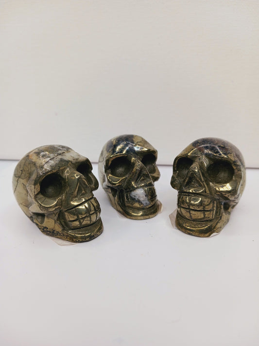 💀✨ Pyrite and Quartz Skull 2’’ – Abundance Clarity and Protection 💛 - Carvings