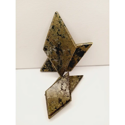 ✨💛 Pyrite Rhombus – Abundance Protection and Manifestation Magic! 💎