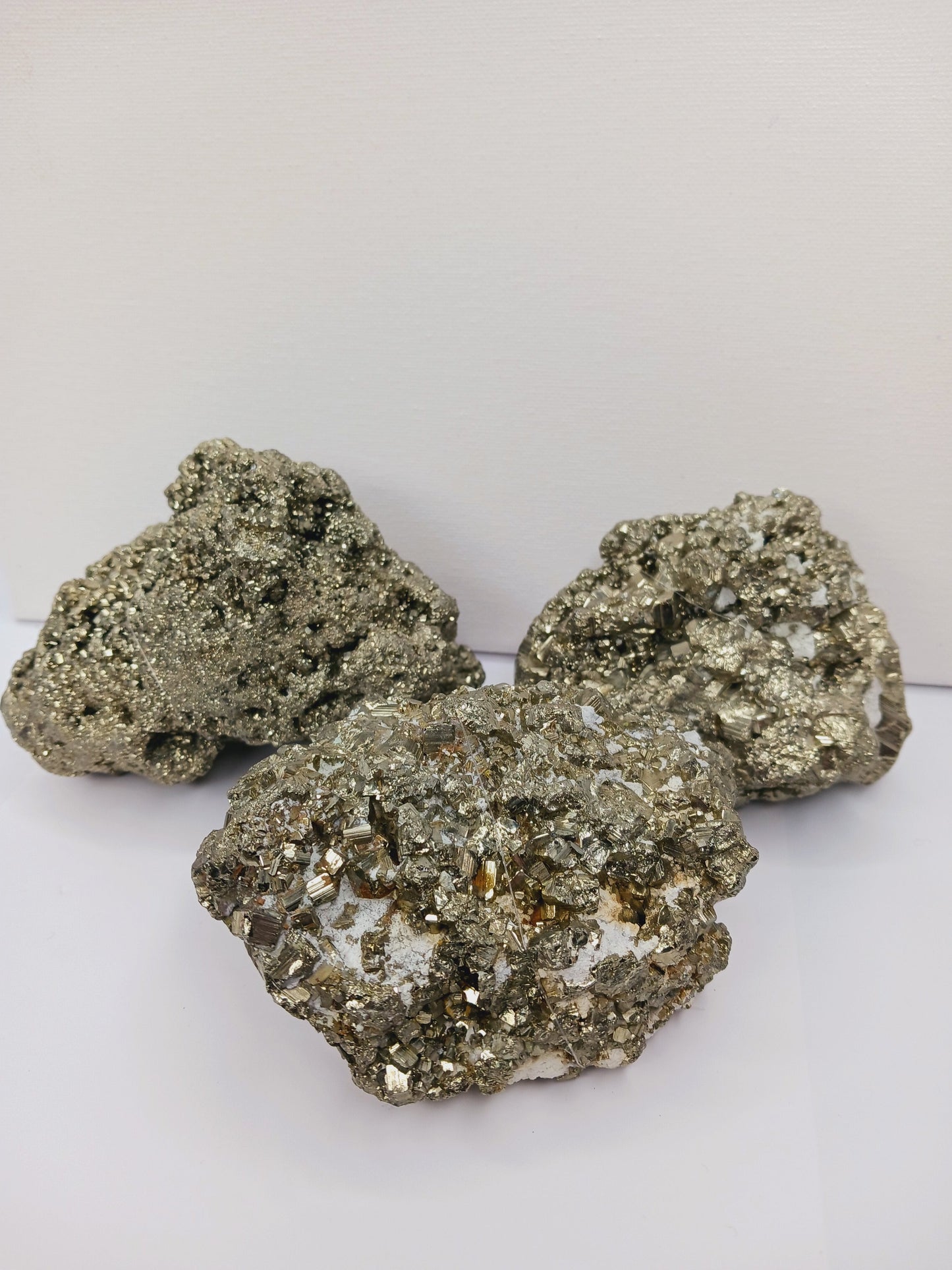 ✨💛 Pyrite Specimen – Abundance Protection and Manifestation 🪙 - Specimens