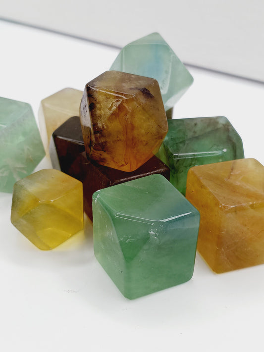 🌈✨ Rainbow Fluorite Cube or Octahedron 1 Inch – Clarity Balance and Sacred Geometry 🌀 - Tumbles