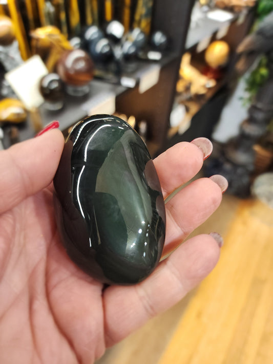 🌈🖤 Rainbow Obsidian Palmstone (2.5’’–2.75’’) – Heart Healing & Protective Energy! ✨ - PALM